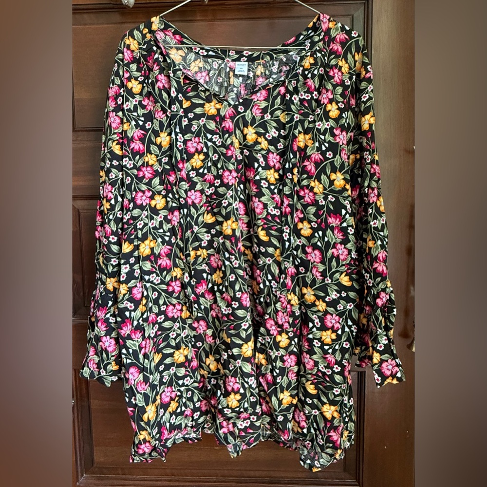 Old Navy Plus Floral Blouse - Black, Pink, Yellow
